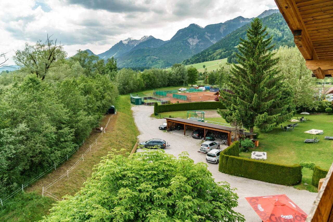 Sport & Familienhotel Baerenwirt Айх Экстерьер фото